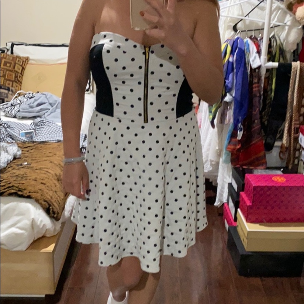 Bebe dress poke dot